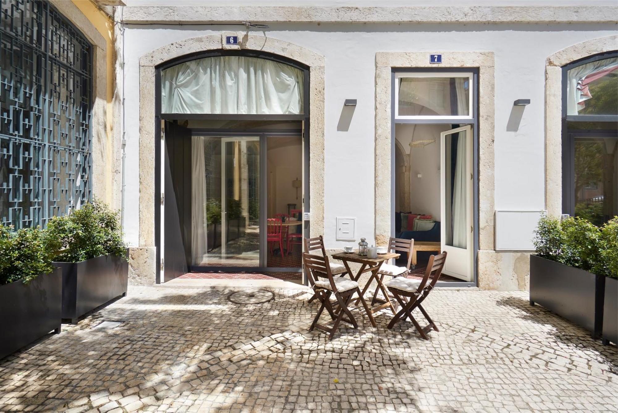 Residentas Apostolos Lisbon Room photo